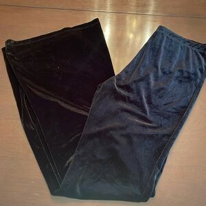 Juniper Blu NWOT black velvet flare pull on pants leggings